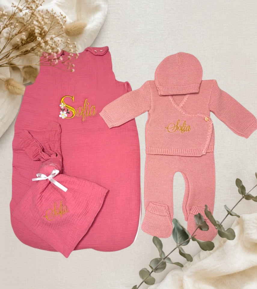 Ensemble naissance personnalisé brodé – Cadeau bébé