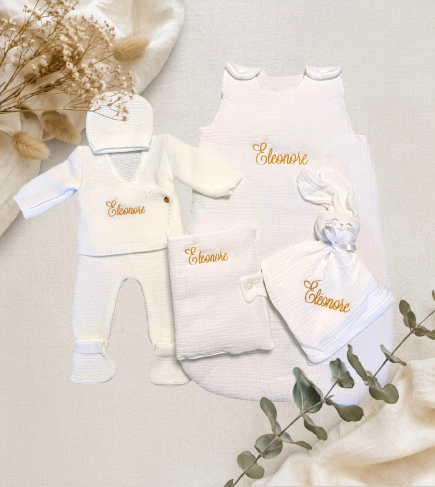 Ensemble naissance personnalisé brodé – Cadeau bébé
